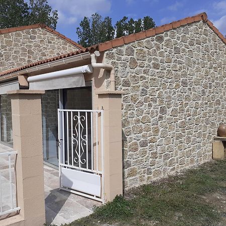 B&B Gite D'Ayran Saint-Quentin-la-Poterie Exterior foto